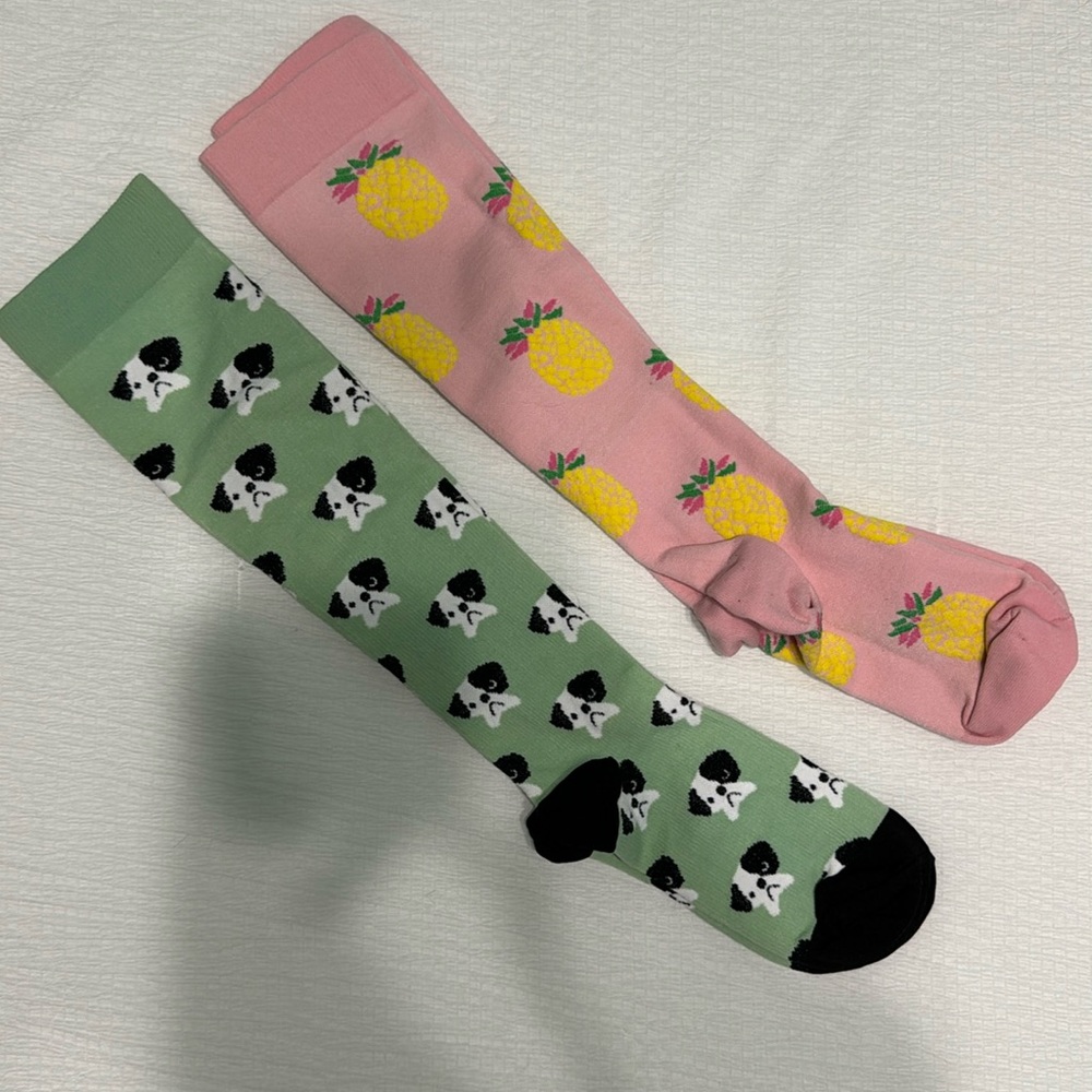2 Pairs of Socks